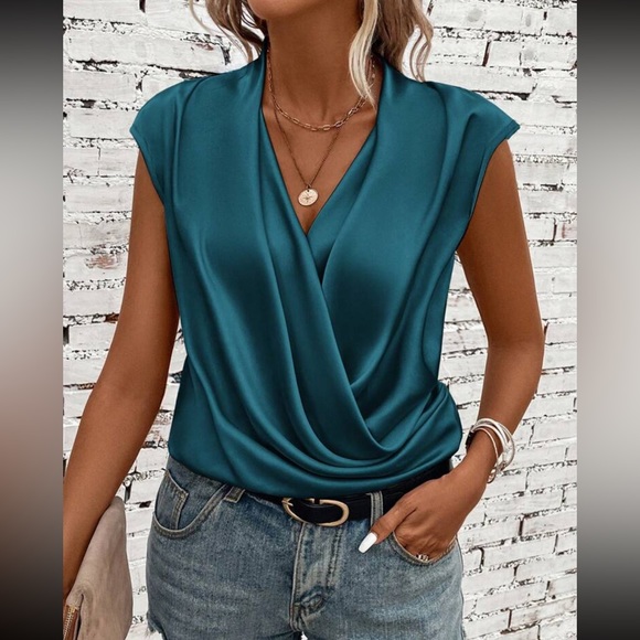 COPY - Luxe draped bodysuit - Picture 10 of 15